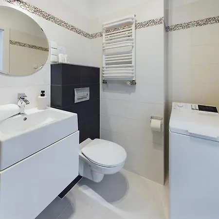 Apartment Malczewskiego Elegancki Parking & Balkon By Renters